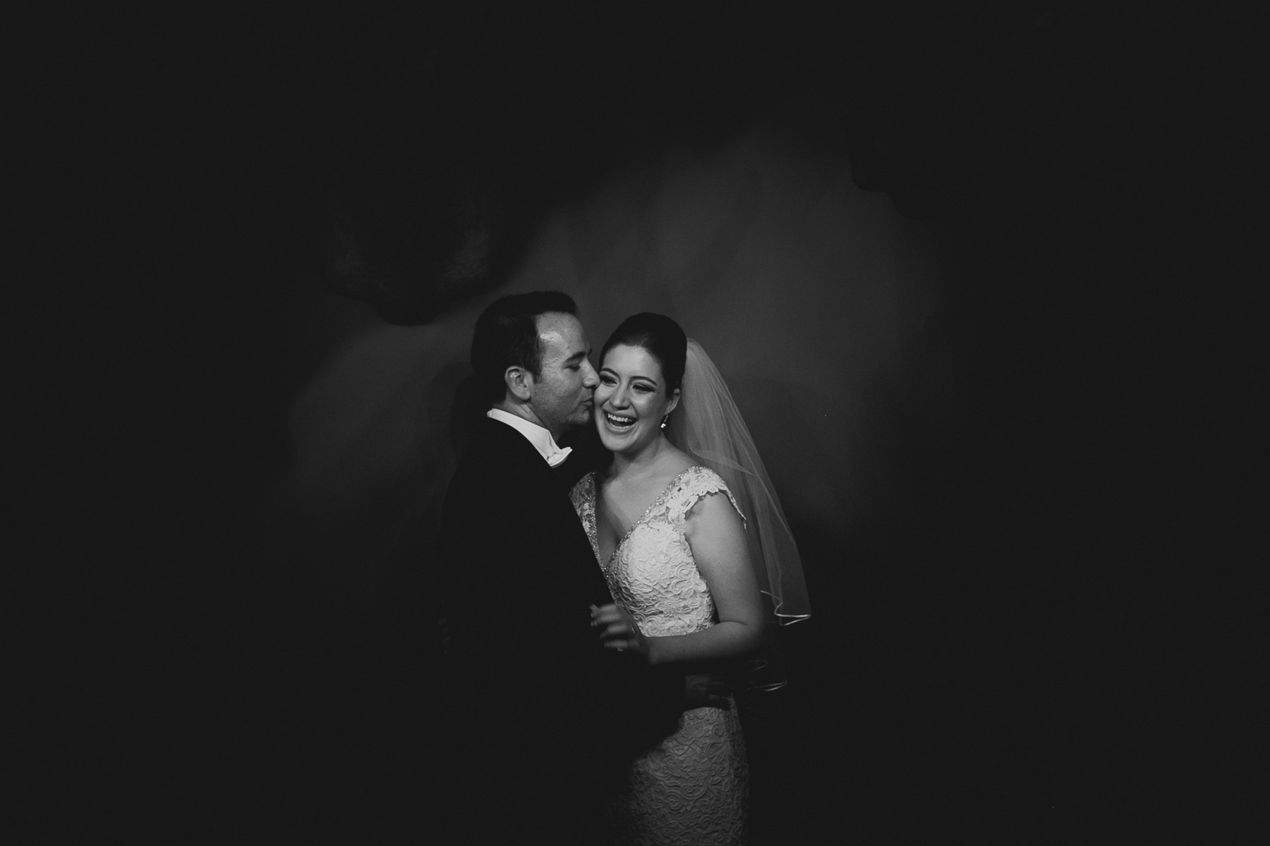 Mexico_Chihuahua_Wedding_Day_Bride_Photographer_Peter_Olvera_014