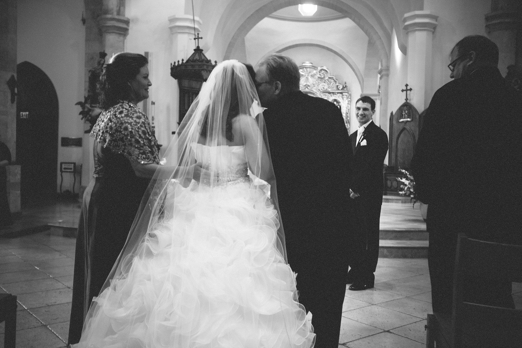 San_Antonio_Wedding_Photographer_PeterOlvera_A+J_013